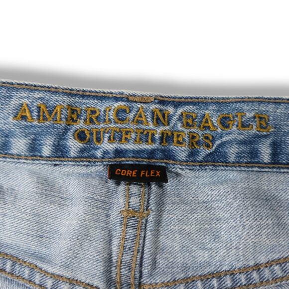 American Eagle Relaxed Straight Light Wash Core Flex Faded Denim Jeans 28x29 - Picture 6 of 11
